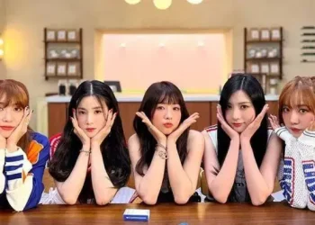 Foto: Apink Konfirmasi Comeback Album Baru Januari 2026, Rayakan 15 Tahun Debut 8
