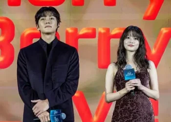 Foto: ​Ji Chang Wook & Mio Imada di Drama 'Merry Berry Love' 1