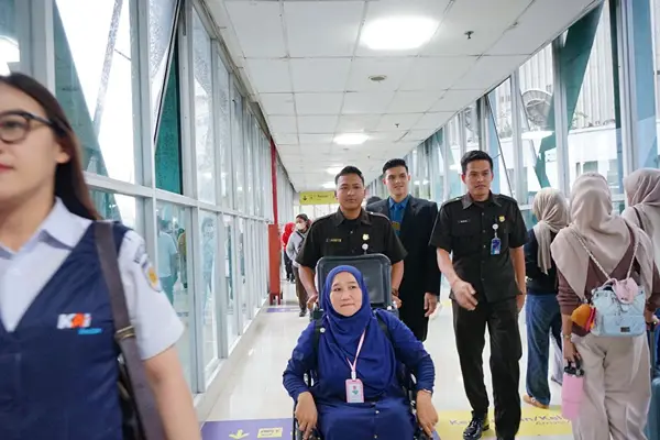 Foto: Pelatihan Pelayanan Terhadap Kebutuhan Penyandang Disabilitas bagi Tim Pelayanan dan Petugas Frontliner KA Srilelawangsa.(Dok:KAI Bandara)