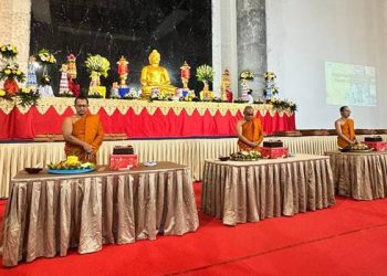 Foto: Kebersamaan Umat Buddha di Sanghadana Kathinakala Sangha Agung Indonesia 2025 2