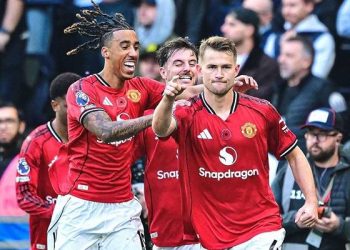Foto: Drama 4 Gol di Injury Time, Tottenham vs Man United Berakhir Imbang 2-2 7