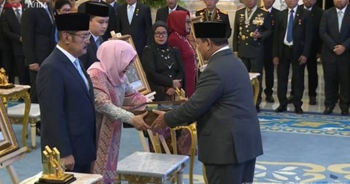 Sebanyak sepuluh tokoh menerima anugerah gelar Pahlawan Nasional dari Presiden Prabowo Subianto.(Foto: Dok. Setpres)