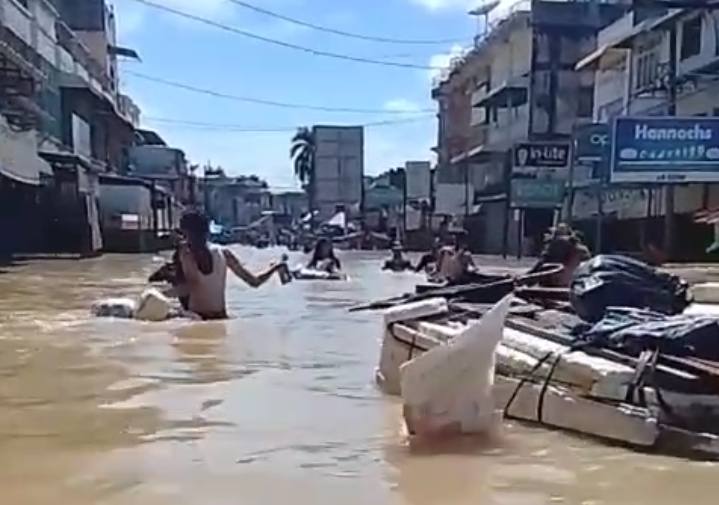 Foto: Secara total, 303 orang dilaporkan meninggal dunia dan 279 orang lainnya masih dinyatakan hilang akibat bencana banjir longsor di Pulau Sumatera.(tangkapan layar)