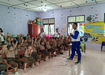 Foto: Honda Warnai TK Pembina 1 Gunung Sitoli dengan Edukasi Safety Riding 7