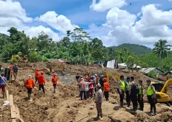 Foto: Korban Longsor Banjarnegara Jadi 10, 18 Hilang 7