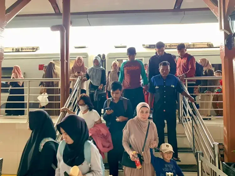 Foto: Operasional Kereta Api Bandara / Railink di wilayah Medan sempat mengalami penghentian sementara pada Kamis, 27 November 2025.(Dok:KAI Bandara)