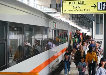Foto: Banjir Akibatkan 17 KA Srilelawangsa Medan-Binjai Dibatalkan 5