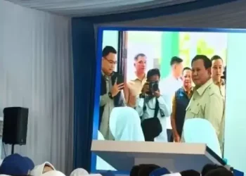 Foto: Presiden Prabowo Resmikan Smartboard IFP untuk 288 Ribu Sekolah se-Indonesia 1