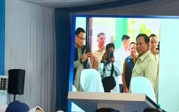 Program penyediaan interactive flat panel (IFP) atau smartboard bagi 288 ribu sekolah se-Indonesia resmi diluncurkan oleh Presiden Prabowo Subianto.(Istimewa)