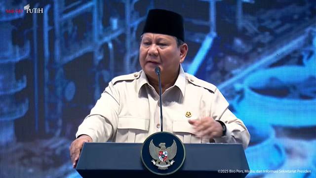 Foto: Presiden Prabowo Subianto memberi sambutan dalam acara peresmian Pabrik Lotte Chemical Indonesia, Cilegon, Kamis (6/11/2025).(Foto: YouTube/Sekretariat Presiden)