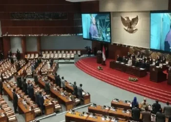 Foto: DPR Sahkan RKUHAP Jadi Undang-Undang, Perbarui Aturan Hukum Pidana 44 Tahun 10