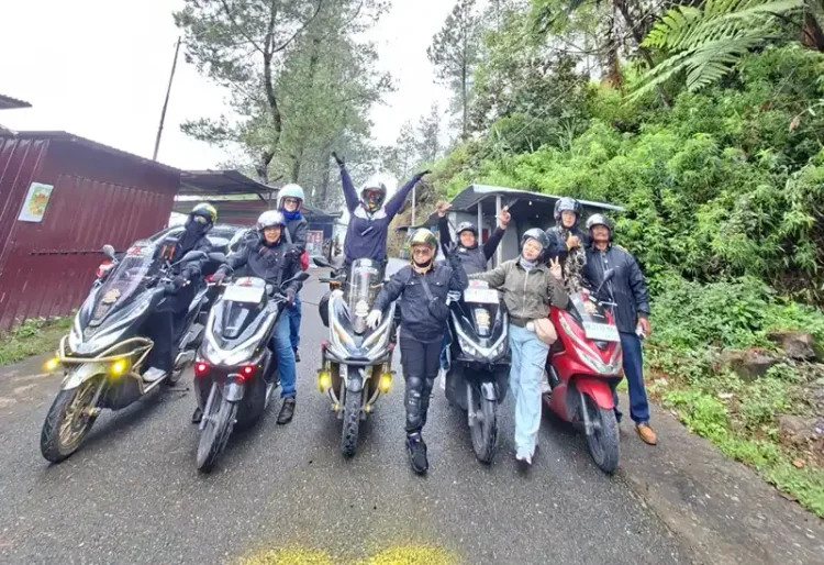 Foto: Honda PCX Club Indonesia (HPCI) Medan Chapter menggelar touring akbar bertajuk “Road to Takengon” pada 23 November lalu.(Ist)