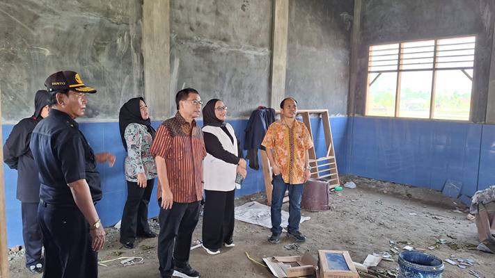 Foto: Bantuan Rp1,4 Miliar Sofyan Tan ke SD Deli Serdang: Solusi Kelas Siang 8