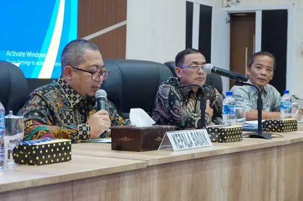 Foto: Kegiatan Seminar Hasil Survei IKM Tahun Anggaran 2025 di Ruang Rapat III Kantor Wali Kota Medan, Kamis (20/11/2025).(Dok:Diskominfo Medan)