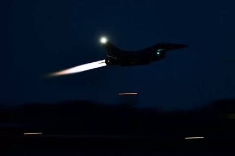 Foto: Ilustrasi serangan udara.(Foto/Ilustrasi/Facebook ACE of PAF/Sindonews)