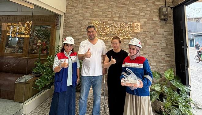 Tingkatkan Layanan, PGN Medan Gas In Pelanggan Setia Bika Ambon Ny Ratna Djuita 1 Customer Management PGN Area Medan menggelar seremoni gas in yang ditujukan kepada salah satu pelanggan setianya.(Dok:PGN Area Medan)