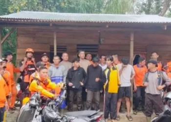 Foto: Tiga Mahasiswa Selamat dari Arus Deras Tapteng 5