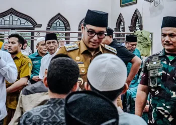 Foto: Rico Waas Tegaskan Komitmen Pemko Berdayakan Masjid 5