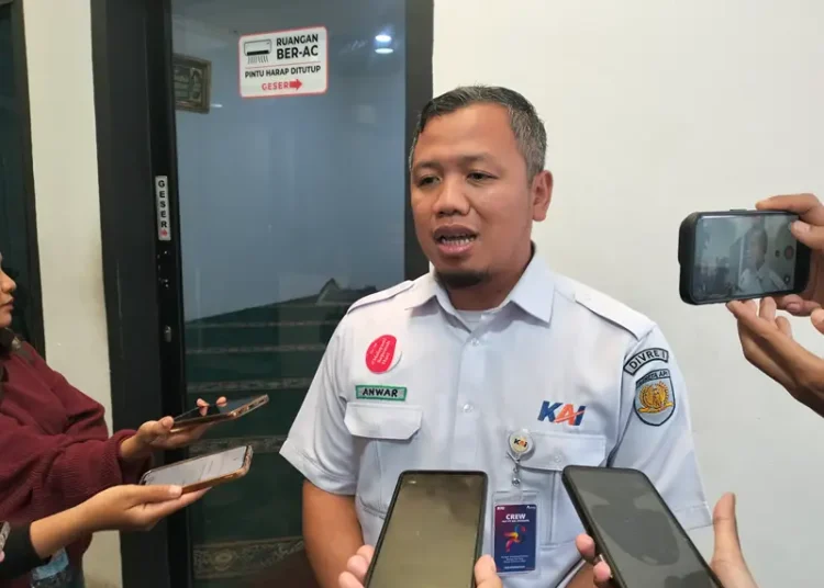 Foto: Manager Humas KAI Divre I Sumatera Utara, Anwar Yuli.(SeputarSumut/Asiong)