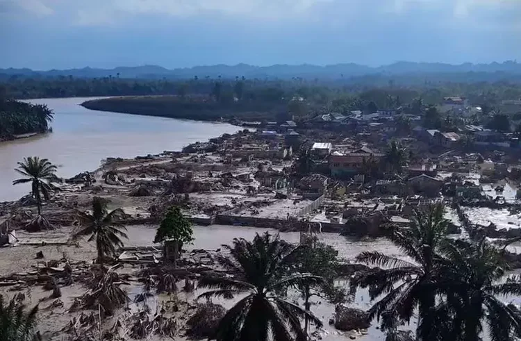 Foto udara dampak kerusakan bencana banjir bandang di Kabupaten Aceh Tamiang.(Istimewa/rri)