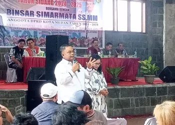 Foto: Gelar Reses IV, Binsar Simarmata Yakin Pembangunan Kanal Solusi Atasi Banjir 9