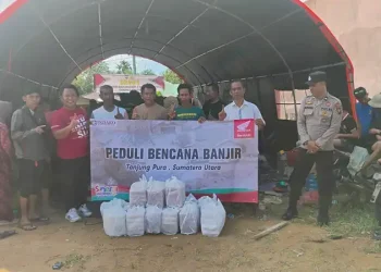 Foto: Indako Trading Coy Salurkan Bantuan Makanan Siap Saji untuk Korban Banjir di Tanjung Pura, Langkat 9
