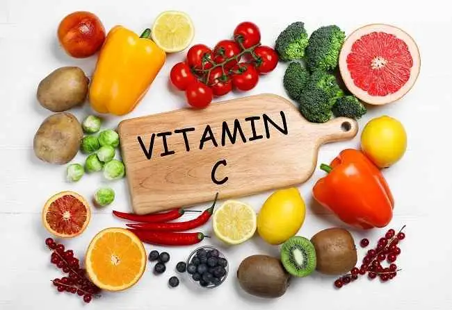 Foto: Ilustrasi buah dan sayur mengandung vitamin C.