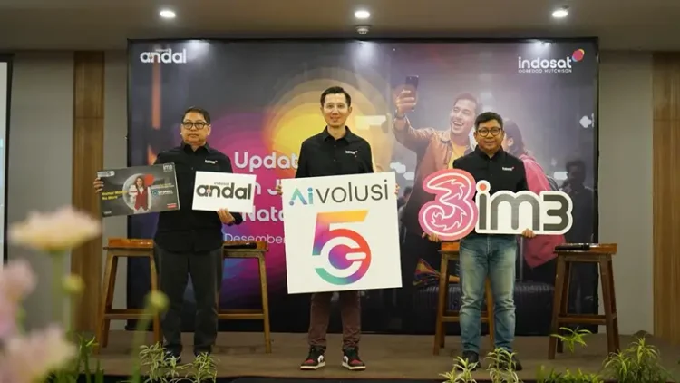 Foto: Indosat Sumatra melakukan kesiapan jaringan telekomunikasi di seluruh wilayah Sumatera dalam menghadapi lonjakan trafik selama periode Nataru.(Dok:Indosat)