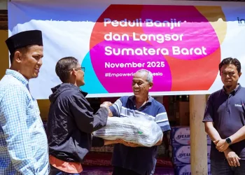 Foto: Indosat Salurkan Bantuan & Jaga Komunikasi Korban Banjir 1