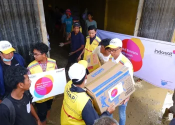 Foto: Indosat Salurkan Bantuan Banjir di Aceh dan Sumut 5
