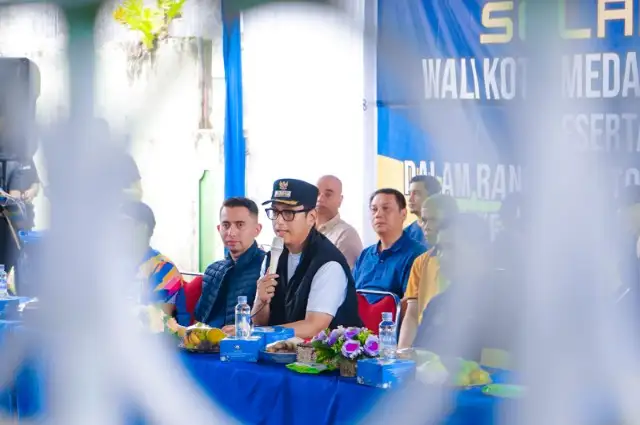 Foto: Kegiatan Sapa Warga yang berbarengan dengan kegiatan gotong royong di jalan Santun, Kel. Sudirejo I, Kec. Medan Kota, Sabtu (13/12/2025).(Dok:Diskominfo Medan)