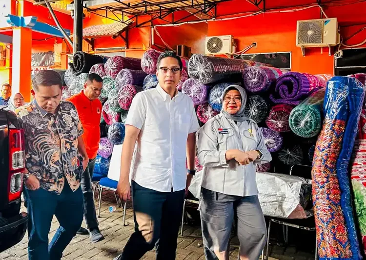 Foto: Wali Kota Medan, Rico Waas saat meninjau Kantor BPBD Kota Medan di Jalan Rahmad, Jumat (5/12/2025).(Dok:Diskominfo Medan)