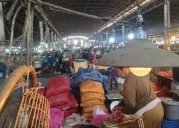 Foto: Dampak Bencana, Omset Pasar Induk Medan Turun Rp610 Juta/Hari 5