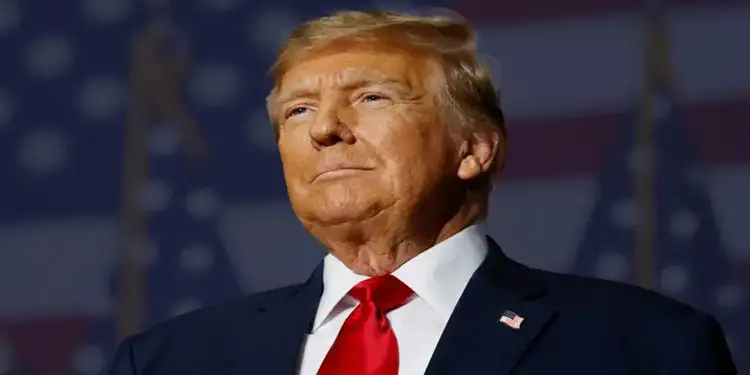 Foto: Trump Pertimbangkan Opsi Targetkan Pemimpin Iran