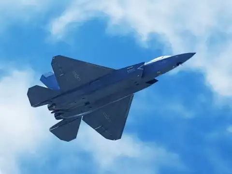 Foto: Jet Tempur Siluman J-35 Terbaru Milik Tiongkok