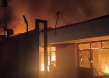 Pabrik Busa di Medan-Binjai Km 13 Terbakar