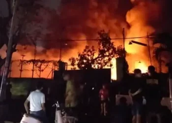 Kebakaran Pabrik Sandal Karet PT GMP di Medan