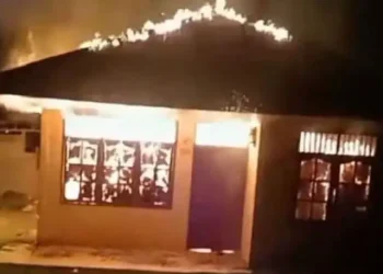 Foto: Kebakaran Rumah di Desa Hutatinggi Taput 1