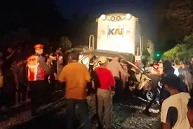Sembilan Orang Tewas Akibat Tabrakan Avanza-KAI