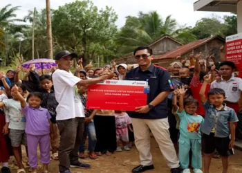 PGN Serahkan Sarana Wisata Danau Kemiri