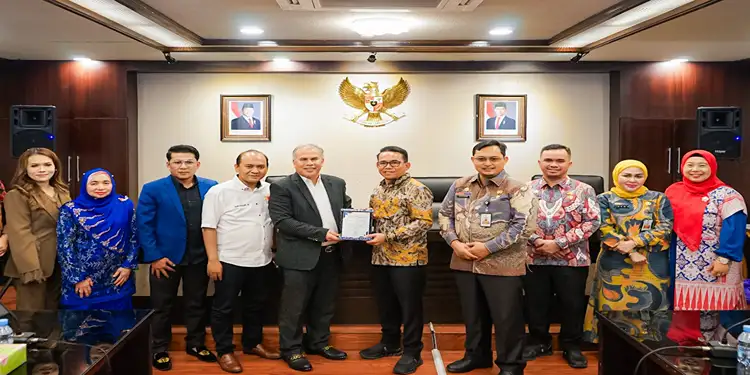 Foto: Zakiyuddin Harahap Terima Kunjungan DPUM Malaysia