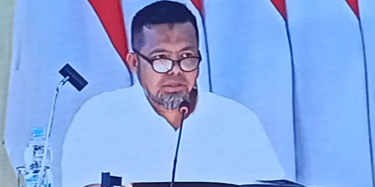 Foto: Juru bicara Fraksi PKS DPRD Medan Ade Taufiq menyampaikan pandangan fraksinya terhadap Ranperda perubahan Perda Nomor 4 tahun 2012, Selasa (10/2/2026).(Ist)