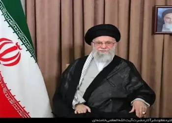 Foto: Iran Balas Israel Jika AS Berani Menyerang 2