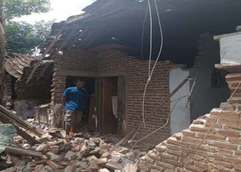 Foto: Gempa M 6,4 Pacitan Akibatkan Kerusakan Meluas 7
