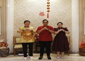 Foto: Rico Waas Kunjungi Tokoh Tionghoa Supandi Kusuma 9