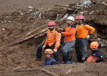 SAR Temukan 10 Kantong Jenazah di Cisarua
