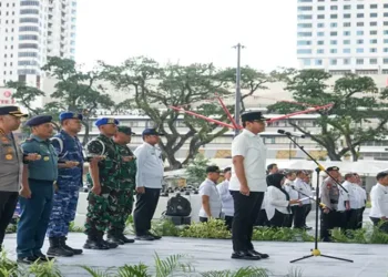 Foto: Rico Waas Ingatkan ASN Tidak Mengendurkan Pelayanan Publik Selama Ramadan 7