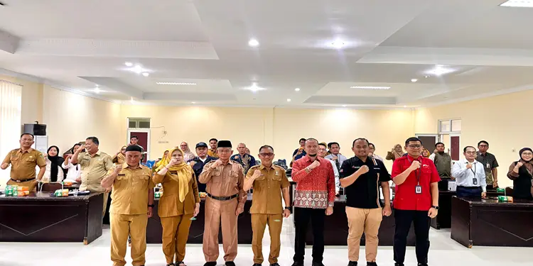 Foto: OJK bersama Pemerintah Kabupaten Tapanuli Selatan (Pemkab Tapsel) terus berupaya memperkuat perekonomian daerah dengan mendorong sektor unggulan di bidang agrikultur, pariwisata dan ekonomi kreatif.(Dok:OJK Sumut)