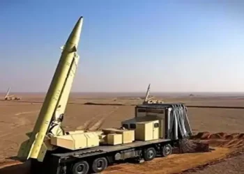 Foto: Eskalasi Timur Tengah: Iran Balas Serangan Rudal Israel dan Incar Pangkalan Militer AS 10