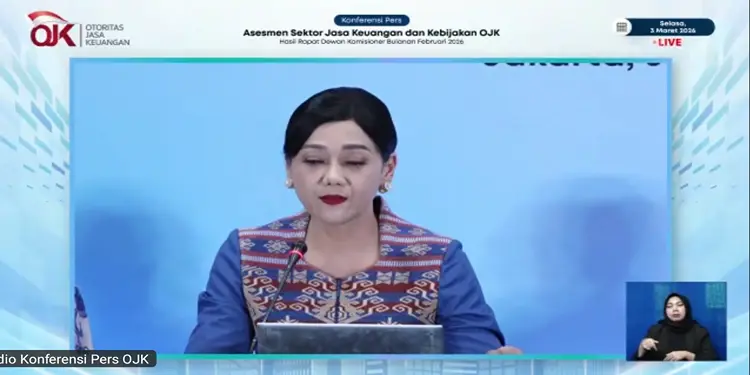 Foto: Friderica Widyasari Dewi, selaku Pjs Ketua Dewan Komisioner OJK.(Tangkapan layar/SeputarSumut)